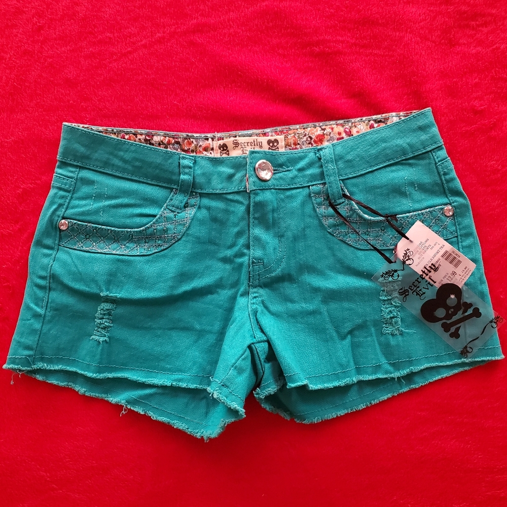 Distressed shorts